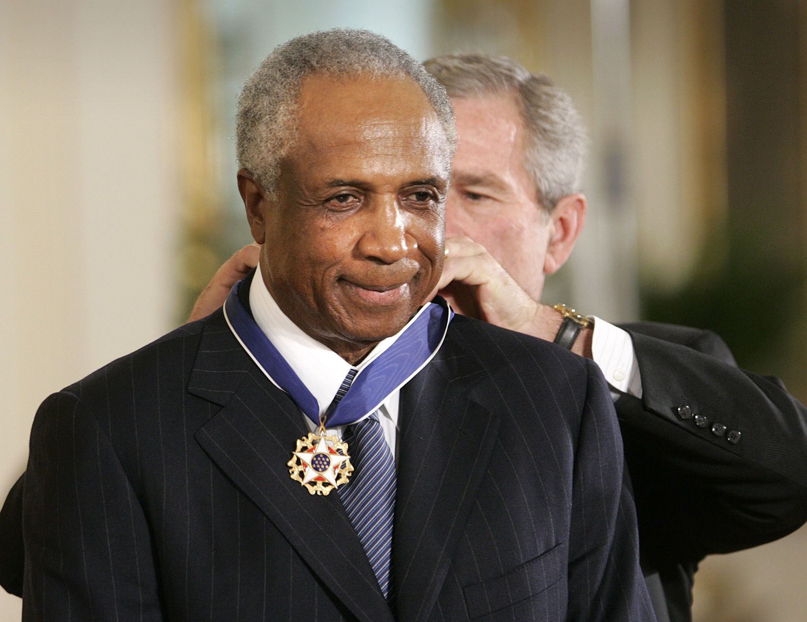 Obit Frank Robinson Baseball